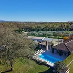 Mainenti Villa *